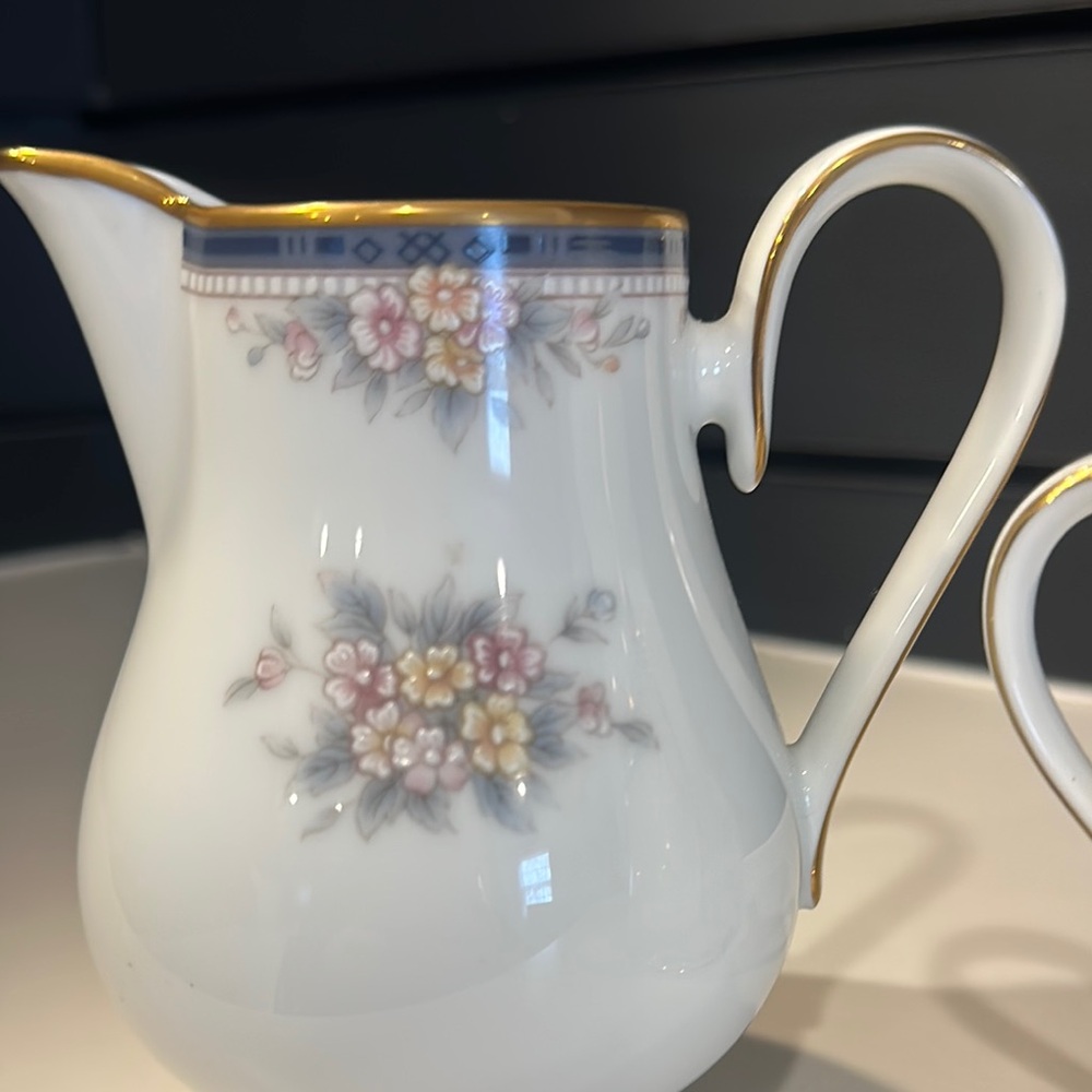 Vintage Noritake Ontario Creamer and Sugar Set - Picture 7 of 9